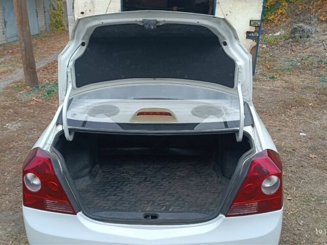 Білий Джилі МК, об'ємом двигуна 1.5 л та пробігом 3 тис. км за 3500 $, фото 6 на Automoto.ua