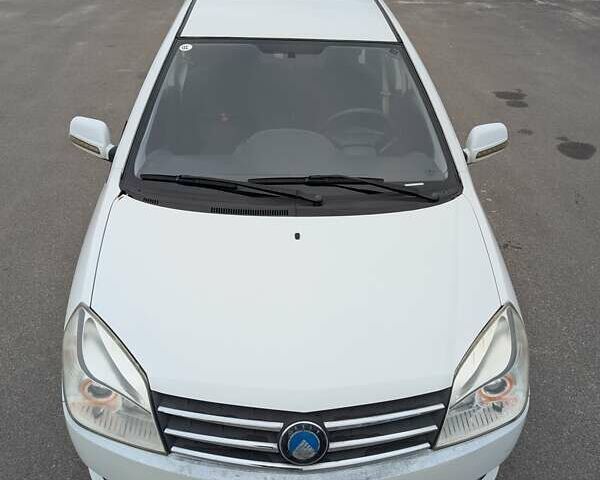 Белый Джили МК, объемом двигателя 1.59 л и пробегом 28 тыс. км за 2000 $, фото 10 на Automoto.ua