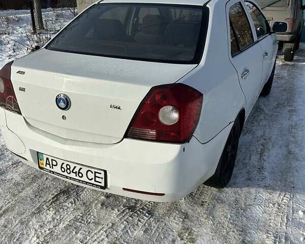 Белый Джили МК, объемом двигателя 1.5 л и пробегом 150 тыс. км за 2400 $, фото 2 на Automoto.ua