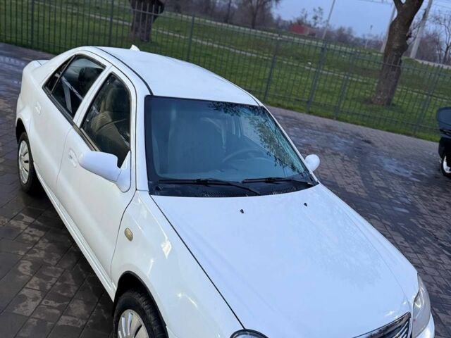 Білий Джилі МК, об'ємом двигуна 1.5 л та пробігом 200 тис. км за 2350 $, фото 8 на Automoto.ua