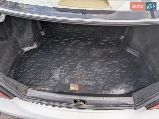 Белый Джили МК, объемом двигателя 1.59 л и пробегом 28 тыс. км за 2000 $, фото 11 на Automoto.ua