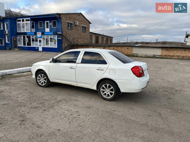 Белый Джили МК, объемом двигателя 1.5 л и пробегом 115 тыс. км за 2699 $, фото 3 на Automoto.ua