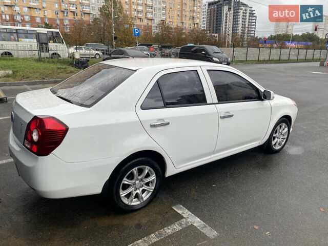 Білий Джилі МК, об'ємом двигуна 1.5 л та пробігом 189 тис. км за 3500 $, фото 5 на Automoto.ua