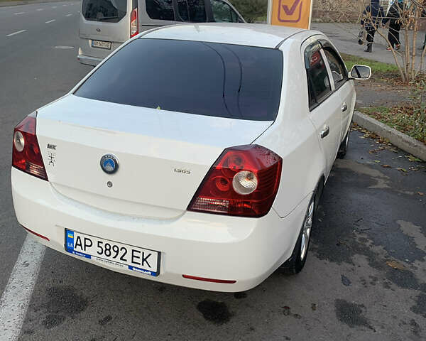 Білий Джилі МК, об'ємом двигуна 1.5 л та пробігом 100 тис. км за 2570 $, фото 1 на Automoto.ua