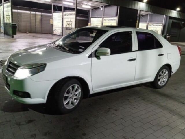 Білий Джилі МК, об'ємом двигуна 2 л та пробігом 144 тис. км за 2350 $, фото 10 на Automoto.ua