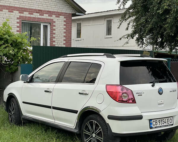 Белый Джили МК, объемом двигателя 1.5 л и пробегом 72 тыс. км за 4000 $, фото 4 на Automoto.ua