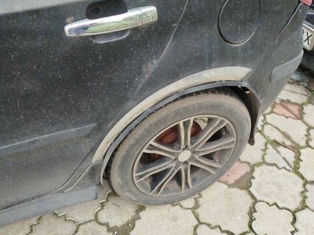 Черный Джили МК, объемом двигателя 1.5 л и пробегом 2 тыс. км за 1525 $, фото 1 на Automoto.ua