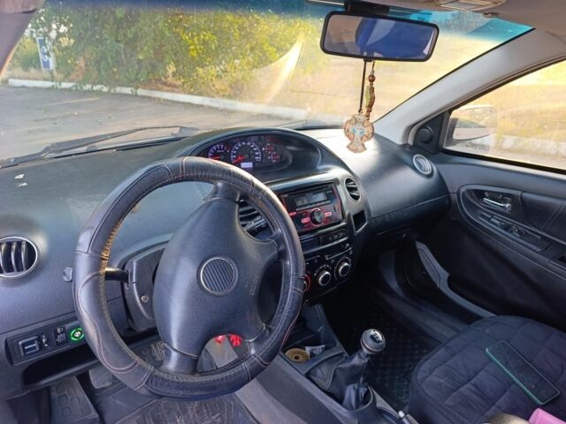 Джили МК 2011 в Верхнеднепровске на Automoto.ua Черный Джили МК, объемом двигателя 0 л и пробегом 184 тыс. км за 2550 $, фото 3 на Automoto.ua