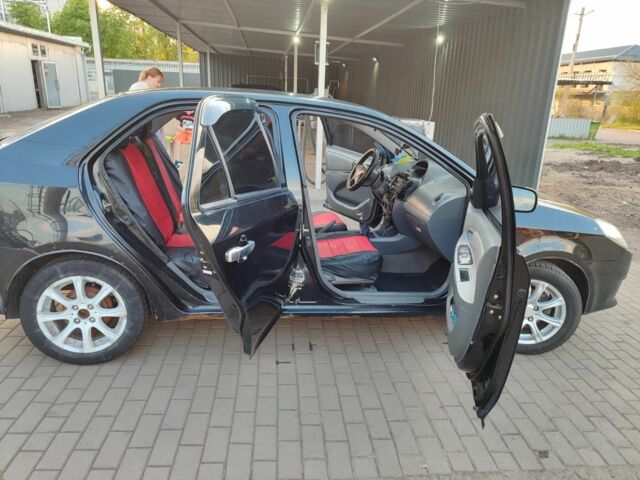 Черный Джили МК, объемом двигателя 1.6 л и пробегом 208 тыс. км за 2500 $, фото 4 на Automoto.ua