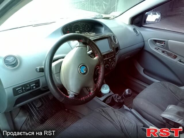 Черный Джили МК, объемом двигателя 1.6 л и пробегом 191 тыс. км за 1800 $, фото 3 на Automoto.ua
