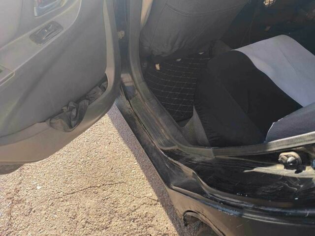 Черный Джили МК, объемом двигателя 1.6 л и пробегом 320 тыс. км за 2100 $, фото 4 на Automoto.ua