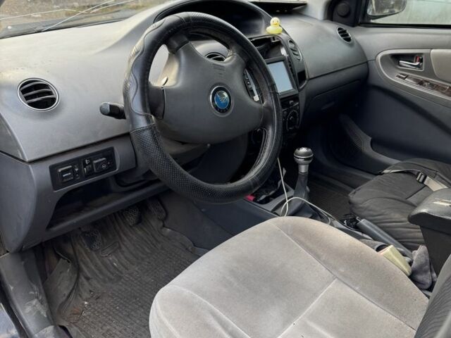 Черный Джили МК, объемом двигателя 1.6 л и пробегом 777 тыс. км за 1544 $, фото 5 на Automoto.ua