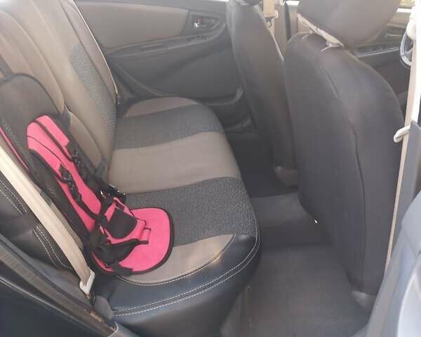 Чорний Джилі МК, об'ємом двигуна 1.59 л та пробігом 283 тис. км за 3000 $, фото 7 на Automoto.ua