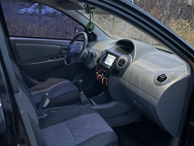 Черный Джили МК, объемом двигателя 0 л и пробегом 161 тыс. км за 2000 $, фото 4 на Automoto.ua