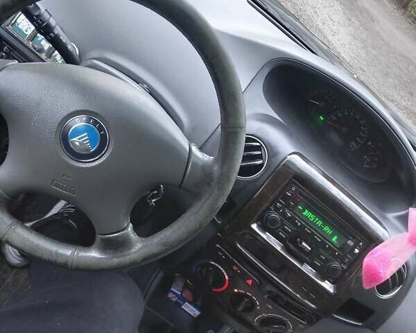 Чорний Джилі МК, об'ємом двигуна 1.59 л та пробігом 100 тис. км за 2000 $, фото 3 на Automoto.ua