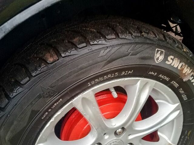 Чорний Джилі МК, об'ємом двигуна 1.6 л та пробігом 260 тис. км за 2600 $, фото 5 на Automoto.ua