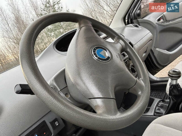 Чорний Джилі МК, об'ємом двигуна 1.59 л та пробігом 167 тис. км за 2550 $, фото 33 на Automoto.ua