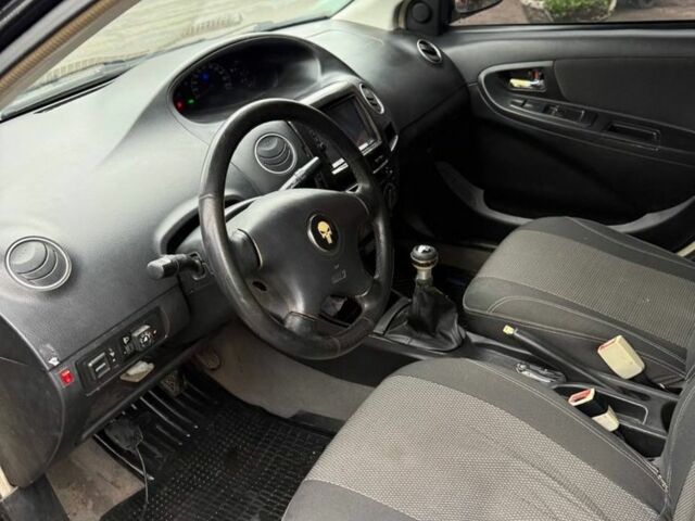 Черный Джили МК, объемом двигателя 1.6 л и пробегом 220 тыс. км за 2100 $, фото 10 на Automoto.ua