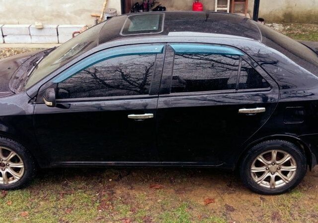 Чорний Джилі МК, об'ємом двигуна 1.6 л та пробігом 180 тис. км за 2600 $, фото 5 на Automoto.ua