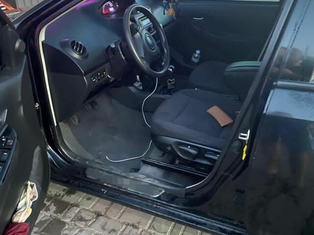 Черный Джили МК, объемом двигателя 1.5 л и пробегом 145 тыс. км за 1850 $, фото 3 на Automoto.ua