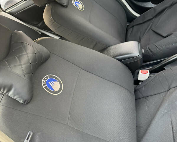 Черный Джили МК, объемом двигателя 1.5 л и пробегом 53 тыс. км за 3100 $, фото 8 на Automoto.ua