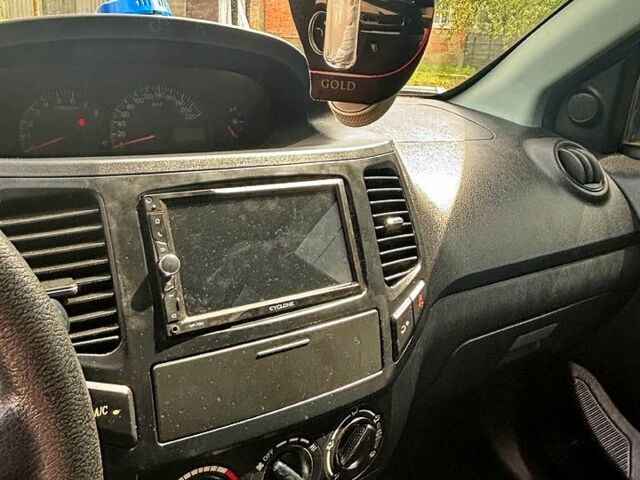 Черный Джили МК, объемом двигателя 1.5 л и пробегом 103 тыс. км за 2100 $, фото 7 на Automoto.ua