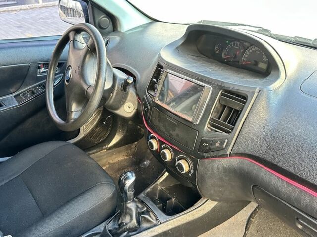 Джилі МК 2013 у Тернополі на Automoto.ua Чорний Джилі МК, об'ємом двигуна 1.5 л та пробігом 156 тис. км за 900 $, фото 4 на Automoto.ua