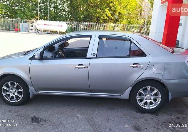 Джили МК, объемом двигателя 1.59 л и пробегом 22 тыс. км за 2500 $, фото 3 на Automoto.ua