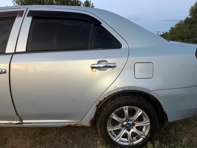 Серый Джили МК, объемом двигателя 1.6 л и пробегом 218 тыс. км за 1200 $, фото 7 на Automoto.ua