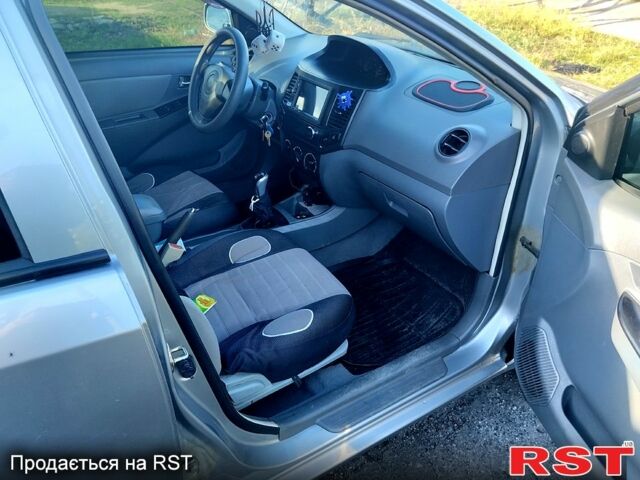 Серый Джили МК, объемом двигателя 1.5 л и пробегом 133 тыс. км за 2800 $, фото 7 на Automoto.ua