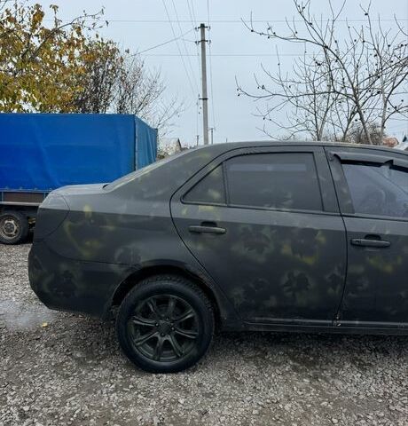 Серый Джили МК, объемом двигателя 1.6 л и пробегом 134 тыс. км за 715 $, фото 3 на Automoto.ua