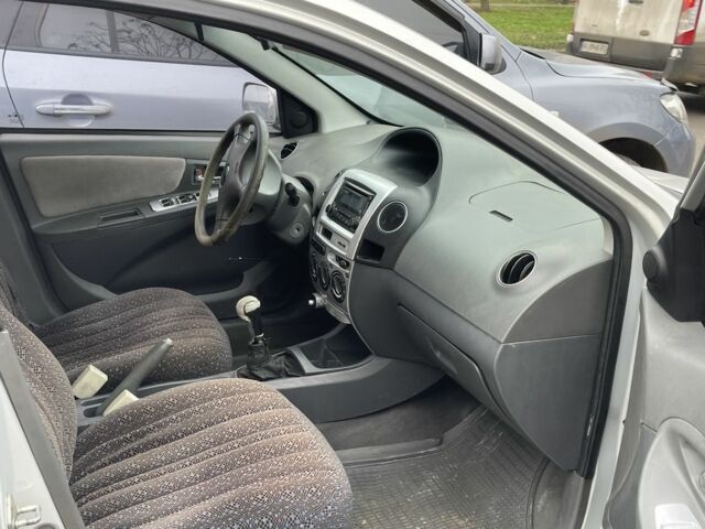 Серый Джили МК, объемом двигателя 1.6 л и пробегом 140 тыс. км за 1650 $, фото 5 на Automoto.ua