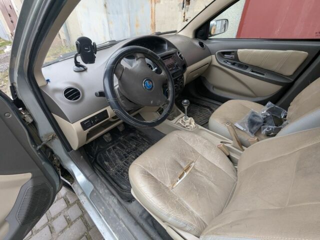 Серый Джили МК, объемом двигателя 1.6 л и пробегом 42 тыс. км за 700 $, фото 4 на Automoto.ua