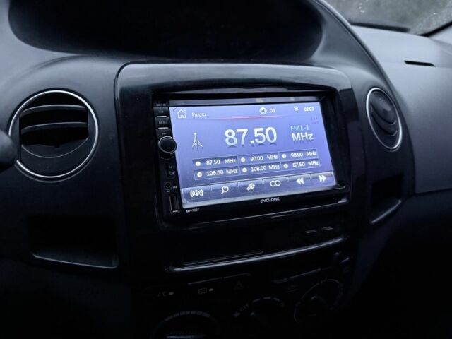 Серый Джили МК, объемом двигателя 1.6 л и пробегом 230 тыс. км за 1300 $, фото 6 на Automoto.ua