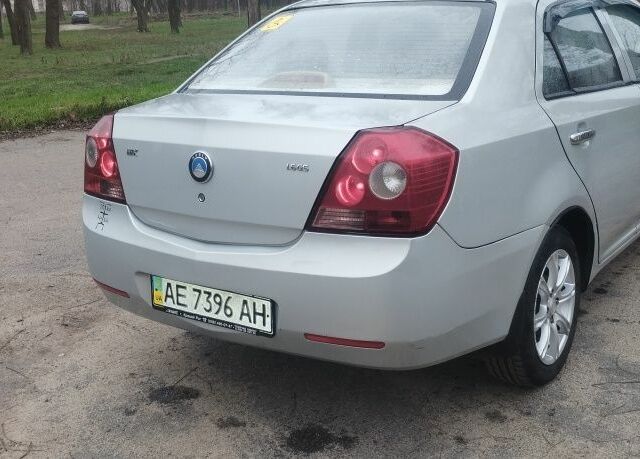 Сірий Джилі МК, об'ємом двигуна 1.6 л та пробігом 154 тис. км за 2400 $, фото 2 на Automoto.ua