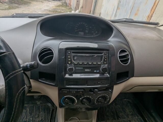 Серый Джили МК, объемом двигателя 1.6 л и пробегом 42 тыс. км за 700 $, фото 6 на Automoto.ua