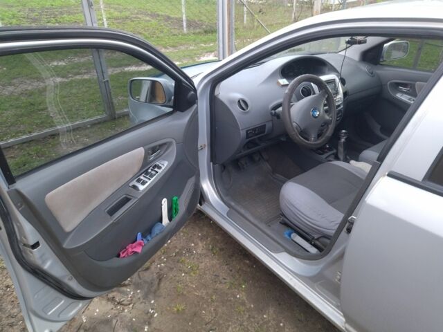 Серый Джили МК, объемом двигателя 1.6 л и пробегом 171 тыс. км за 2800 $, фото 6 на Automoto.ua