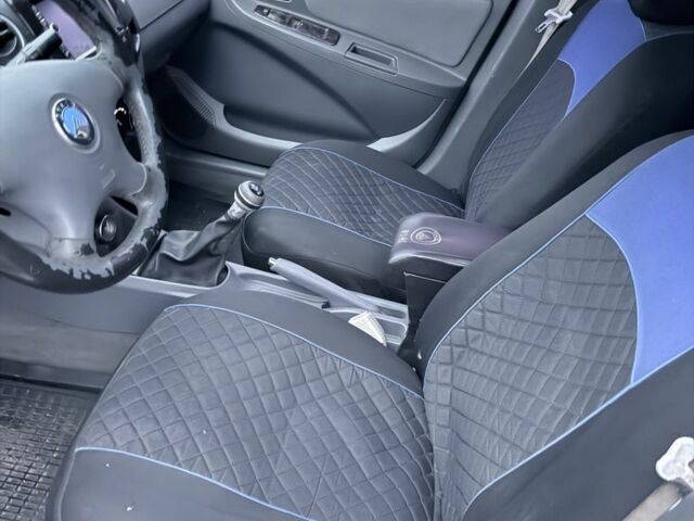 Серый Джили МК, объемом двигателя 1.6 л и пробегом 230 тыс. км за 1300 $, фото 5 на Automoto.ua