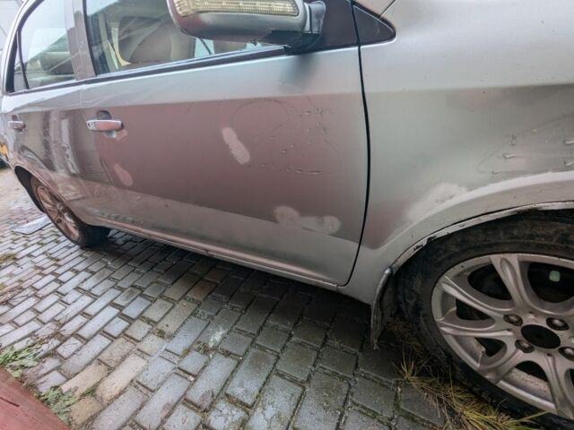 Серый Джили МК, объемом двигателя 1.6 л и пробегом 42 тыс. км за 700 $, фото 2 на Automoto.ua