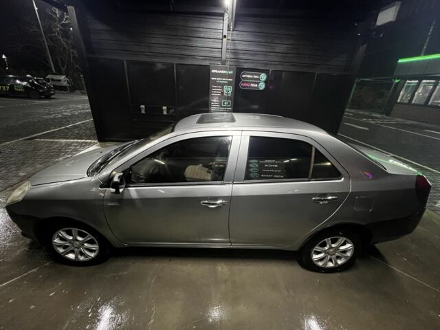 Серый Джили МК, объемом двигателя 1.6 л и пробегом 113 тыс. км за 1600 $, фото 2 на Automoto.ua