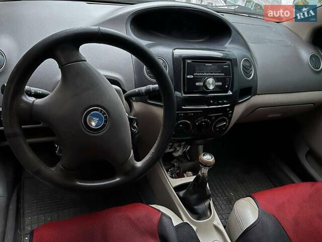 Сірий Джилі МК, об'ємом двигуна 1.59 л та пробігом 170 тис. км за 1400 $, фото 1 на Automoto.ua