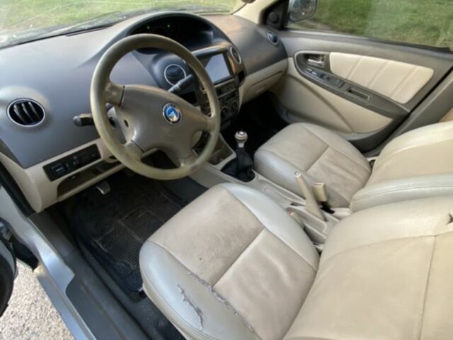 Серый Джили МК, объемом двигателя 1.6 л и пробегом 300 тыс. км за 1600 $, фото 5 на Automoto.ua