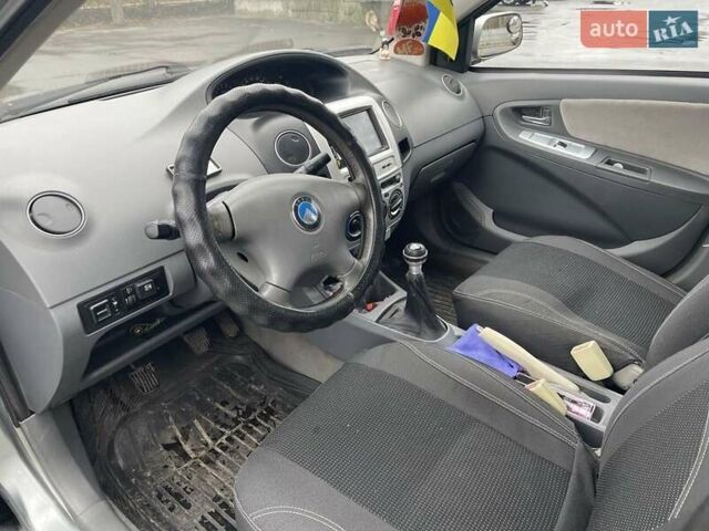 Серый Джили МК, объемом двигателя 1.6 л и пробегом 148 тыс. км за 2000 $, фото 4 на Automoto.ua