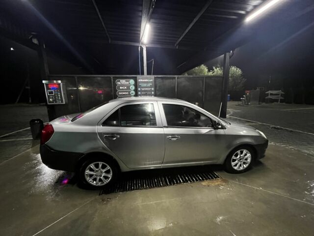 Серый Джили МК, объемом двигателя 1.6 л и пробегом 113 тыс. км за 1600 $, фото 4 на Automoto.ua