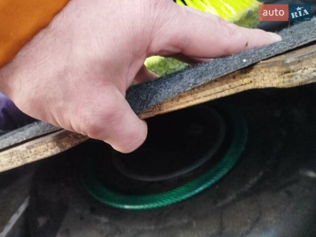 Серый Джили МК, объемом двигателя 1.59 л и пробегом 213 тыс. км за 1900 $, фото 3 на Automoto.ua