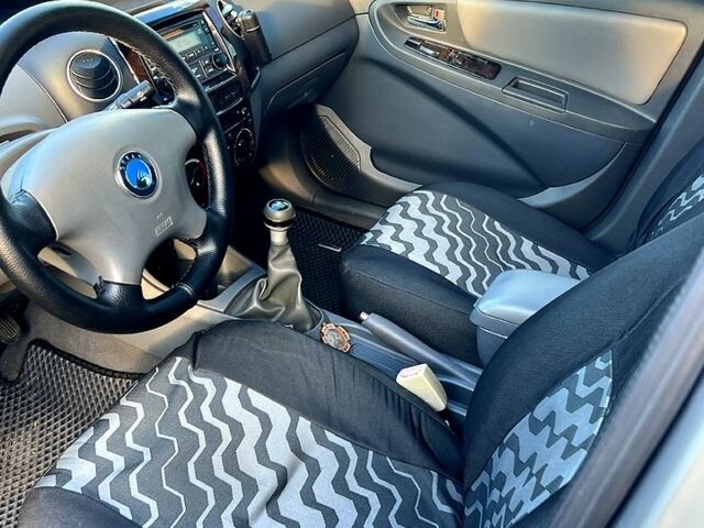 Серый Джили МК, объемом двигателя 1.6 л и пробегом 165 тыс. км за 2500 $, фото 5 на Automoto.ua