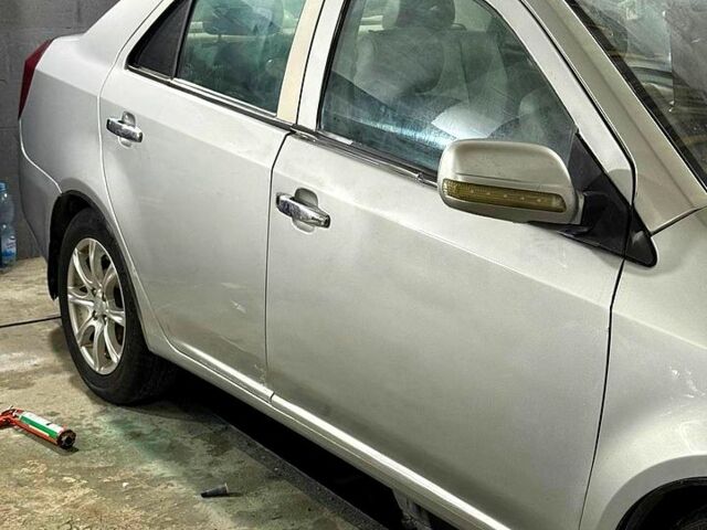 Сірий Джилі МК, об'ємом двигуна 1.6 л та пробігом 0 тис. км за 2400 $, фото 8 на Automoto.ua