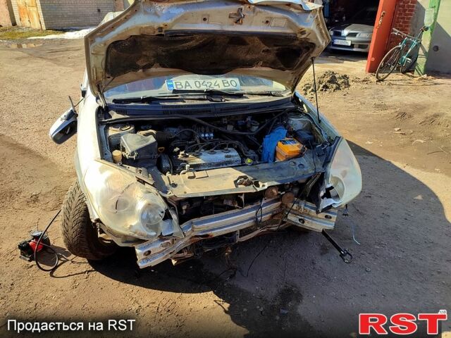 Серый Джили МК, объемом двигателя 1.6 л и пробегом 200 тыс. км за 800 $, фото 5 на Automoto.ua