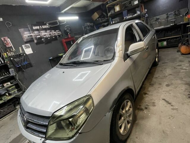 Серый Джили МК, объемом двигателя 1.5 л и пробегом 130 тыс. км за 1250 $, фото 3 на Automoto.ua