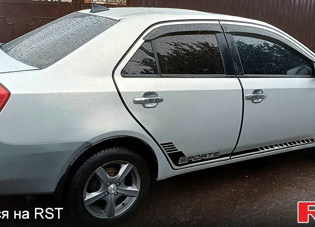Сірий Джилі МК, об'ємом двигуна 1.5 л та пробігом 278 тис. км за 2000 $, фото 2 на Automoto.ua